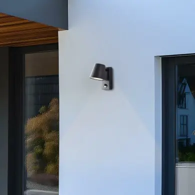 Applique Extérieur BARI 1x10W GU10 Noir PIR BRI_44321_06 44321_06 Applique Extérieur BARI 1x10W GU10 Noir PIR BRILLIANT 44321_06