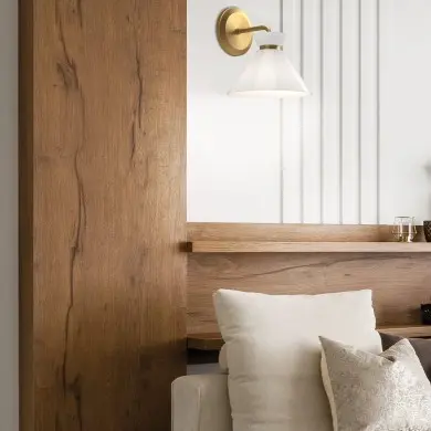 Applique Halston Doré et opale 40W ELSTEAD LIGHTING ALM-HALSTON-1WB-GD