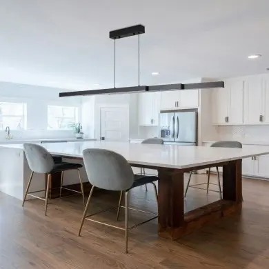 Suspension Linear 13W LED Noir SEARCHLIGHT 88520BK