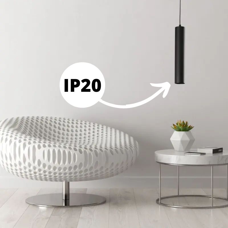 Indice de protection IP20, symbolisé par une suspension noire dans un salon blanc