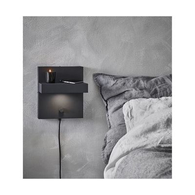 Décorez votre chambre à coucher avec cette jolie applique murale tête de lit pour lire, éclairer et recharger votre smartphone