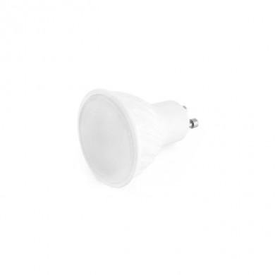 Ampoule LED blanche à culot simple, avec diffuseur sphérique et fiche arrière prête à être branchée. différence entre ampoule led et ampoule halogène (image)
