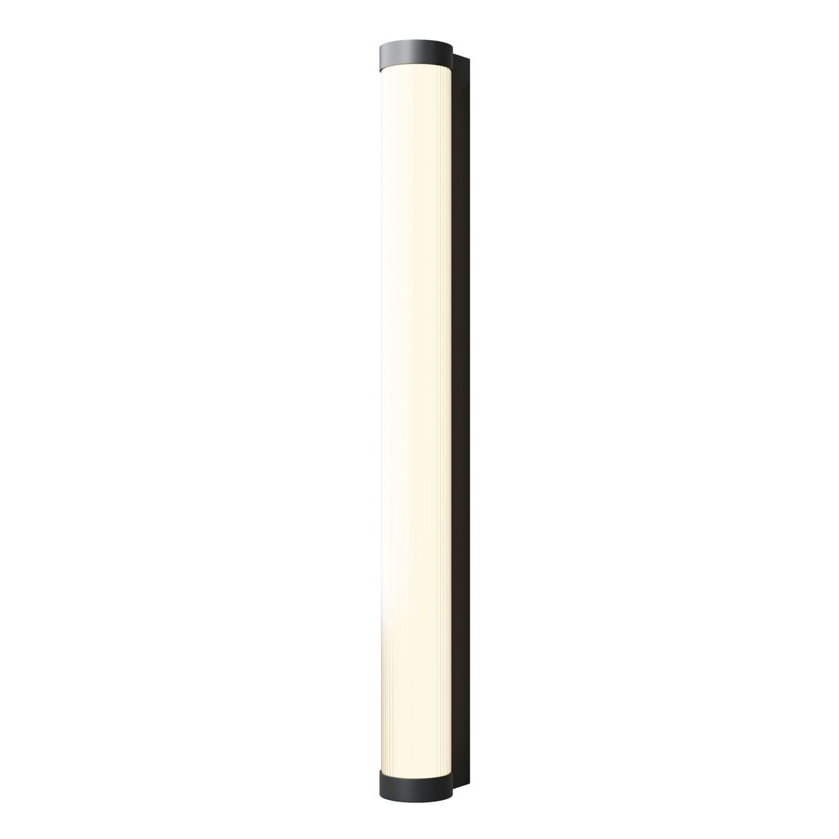 Applique extérieur sans électricité: colonne lumineuse murale longue avec abat-jour frais et noir, design minimaliste.