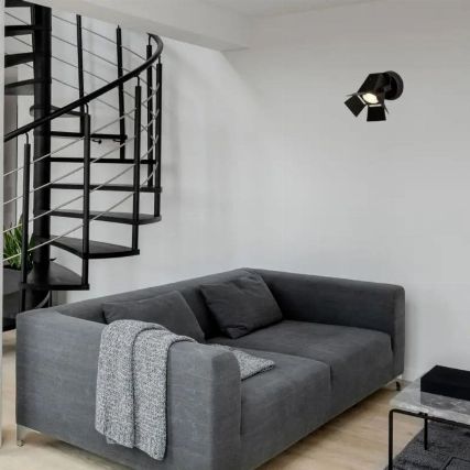 Comment décorer un mur de couleur uni ?